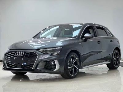 Audi A3, 2024 г., зелёный, 30 900 км Audi A3, 2024 г., серебристый / серый, 12 000 км