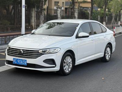 Volkswagen Lavida, 2022 г., белый, 49 400 км Volkswagen Lavida 2023 1.5L автомат Дэи версия