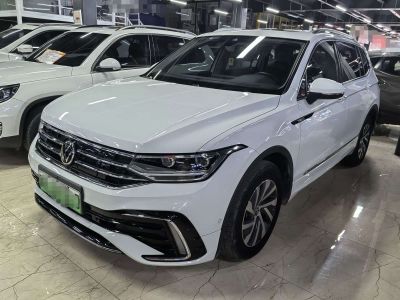 Volkswagen Tiguan L PHEV, 2024 г., белый, 64 000 км Volkswagen Tiguan L подключаемый гибрид 2023 430PHEV подключаемый гибрид Флагман