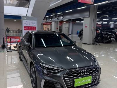Audi A3, 2024 г., серебристый / серый, 38 000 км
