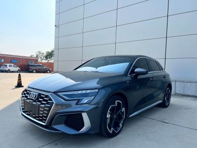 Audi A3, 2023 г., серебристый / серый, 16 000 км