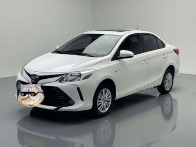 Toyota Vios FS, 2023 г., белый, 17 000 км Toyota Vios, 2021 г., белый, 37 900 км