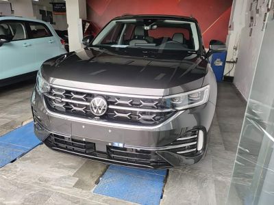 Volkswagen Tayron, 2023 г., серебристый / серый, 41 000 км Volkswagen Tayron 2023 обновлённая версия 380TSI полный привод R-Line исполнение «Гаонэн»