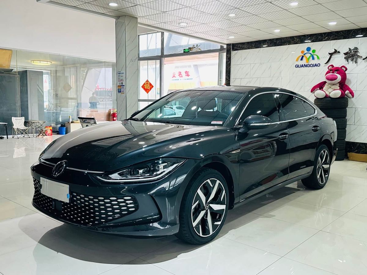 Volkswagen Lamando, 2023 г., чёрный, 80 000 км Volkswagen Lamando 2023 Lamando L 280TSI DSG комплектация «Кула»