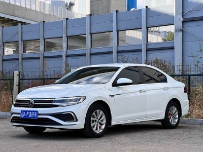 Volkswagen Bora, 2023 г., белый, 29 000 км Volkswagen Bora 2023 200TSI DSG Чансин версия