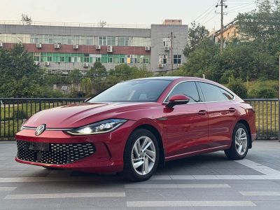 Volkswagen Lamando, 2023 г., красный / фиолетовый, 29 400 км Volkswagen Lamando 2022 Lamando L 280TSI DSG комплектация «Сюаньла»