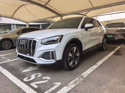 Audi Q2L, 2022 г., белый, 30 000 км Audi 奥迪Q2L, 2022 г., белый, 35 000 км