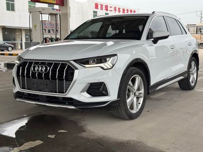 Audi Q3, 2022 г., белый, 67 000 км Audi 奥迪Q3, 2022 г., белый, 69 000 км