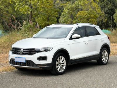 Volkswagen T-Roc, 2022 г., белый, 28 000 км Volkswagen T-Roc 2022 280TSI DSG одна ведущая ось R-Line Pro PLUS