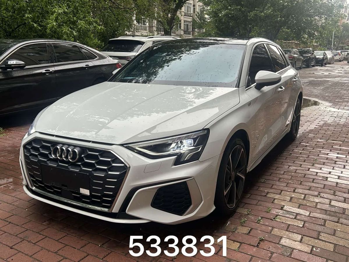 Audi A3, 2023 г., белый, 22 000 км Audi A3, 2023 г., белый, 22 000 км