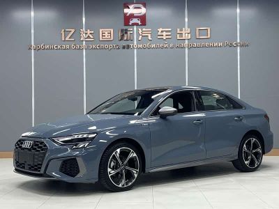 Audi A3, 2022 г., серебристый / серый, 50 200 км Audi A3, 2022 г., серебристый / серый, 65 000 км