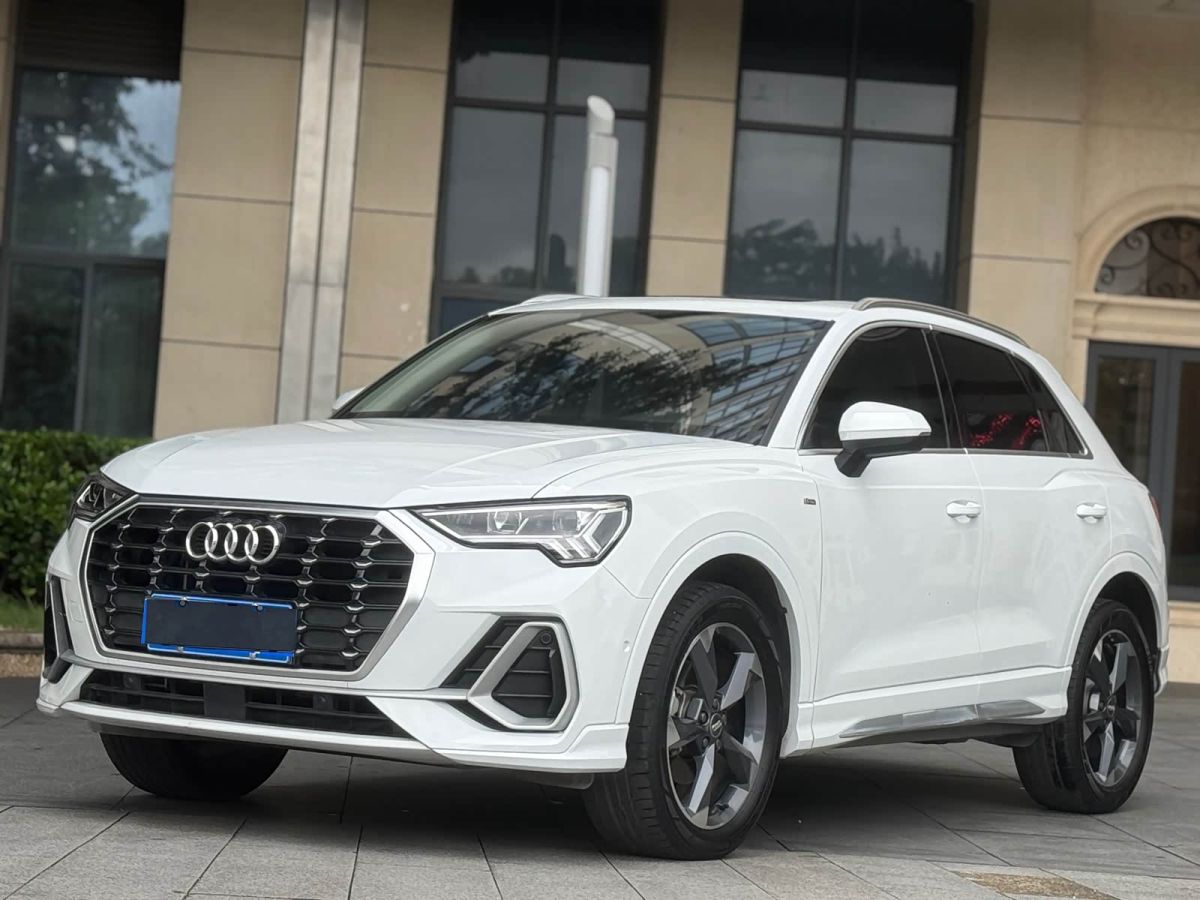 Audi 奥迪Q3, 2021 г., белый, 38 000 км