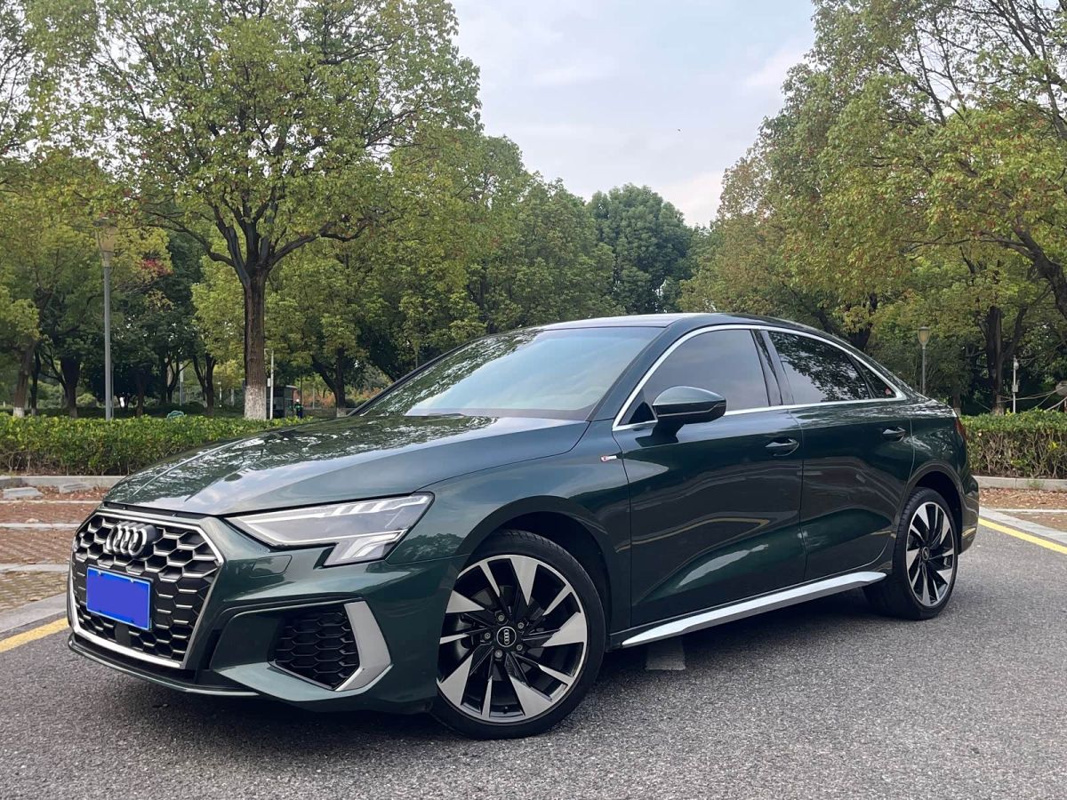 Audi A3, 2022 г., зелёный, 49 000 км Audi A3, 2022 г., зелёный, 49 000 км