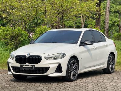 BMW 1 серия 2021 обновлённая версия 125i пакет M Sport, исполнение «Ночь»