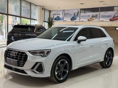 Audi Q3, 2023 г., белый, 21 000 км Audi 奥迪Q3, 2023 г., белый, 26 000 км