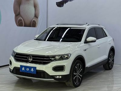 Volkswagen T-Roc, 2023 г., белый, 35 000 км Volkswagen T-Roc 2022 280TSI DSG одна ведущая ось Комфорт PLUS