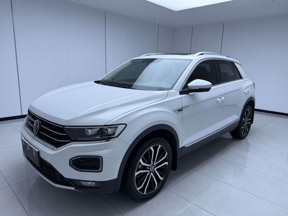 Volkswagen T-Roc 2022 280TSI DSG одна ведущая ось Комфорт PLUS