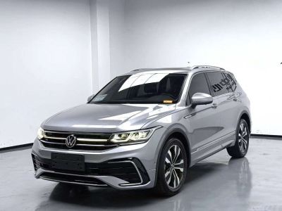 Volkswagen Tiguan L 2022 330TSI автомат одна ведущая ось R-Line Флагман