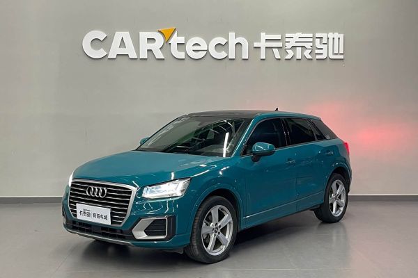 Audi 奥迪Q2L, 2021 г., синий, 52 000 км