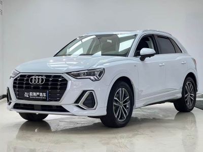 Audi Q3, 2023 г., белый, 31 000 км Audi 奥迪Q3, 2023 г., белый, 31 000 км