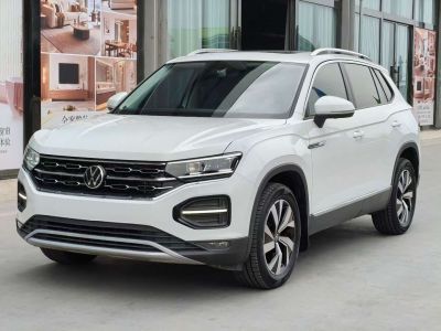 Volkswagen Tayron, 2022 г., белый, 59 000 км Volkswagen Tayron 2022 330TSI одна ведущая ось комплектация «Люкс Чжилянь»