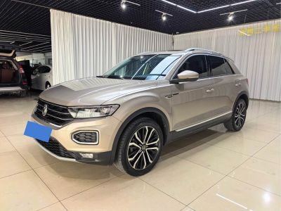 Volkswagen T-Roc, 2021 г., белый, 63 000 км Volkswagen T-Roc 2021 обновлённая версия 280TSI DSG одна ведущая ось Комфорт Чжилянь версия