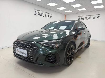 Audi A3, 2023 г., зелёный, 42 000 км