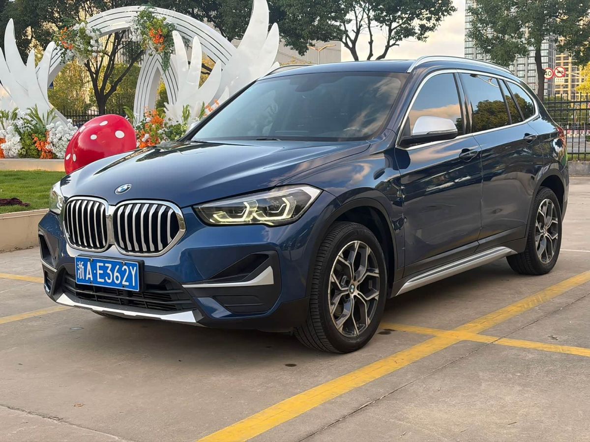 BMW X1, 2022 г., синий, 34 000 км BMW X1 2022 sDrive20Li комплектация «Стиль»