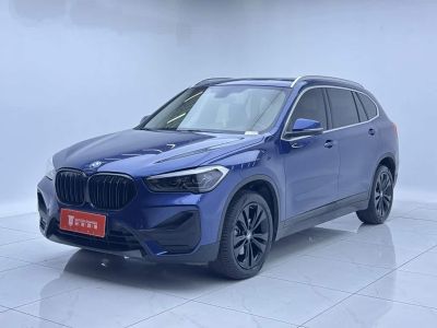 BMW X1, 2021 г., красный / фиолетовый, 15 000 км BMW X1 2021 sDrive20Li комплектация «Стиль»