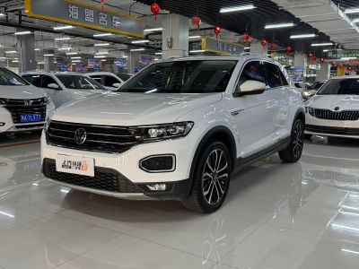 Volkswagen T-Roc, 2022 г., белый, 39 000 км Volkswagen T-Roc 2022 280TSI DSG одна ведущая ось Комфорт PLUS