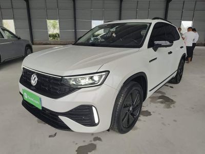 Volkswagen Tayron, 2023 г., белый, 48 000 км Volkswagen Tayron 2023 330TSI одна ведущая ось R-Line исполнение «Гаонэн»