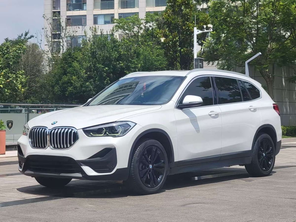 BMW X1 2021 обновлённая версия sDrive20Li комплектация «Стиль»
