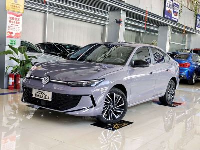 Volkswagen Lavida, 2025 г., чёрный, 28 500 км Volkswagen Lavida 2026 Pro 300TSI исполнение «Звёздное небо» комплектация «Чжии»