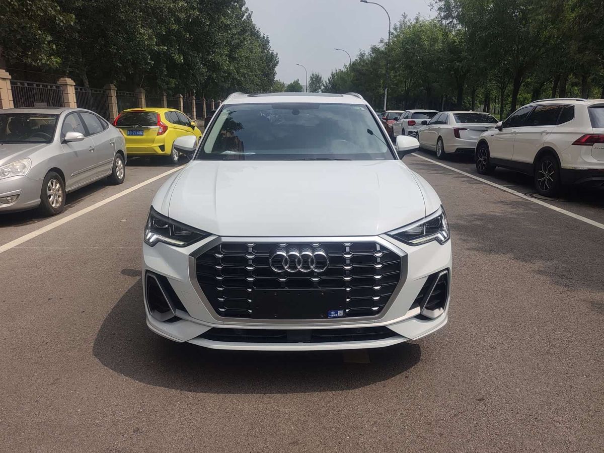 Audi 奥迪Q3, 2022 г., белый, 46 900 км