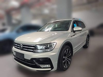Volkswagen Tiguan L, 2021 г., белый, 58 000 км Volkswagen Tiguan L 2021 330TSI автомат одна ведущая ось R-Line комплектация «Юэсян»