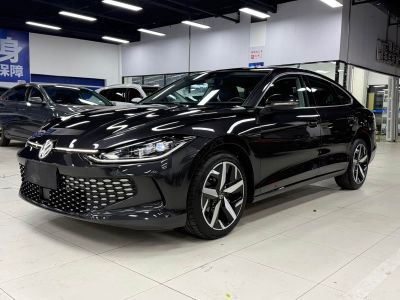 Volkswagen Lamando, 2023 г., серебристый / серый, 38 000 км Volkswagen Lamando 2023 Lamando L 280TSI DSG комплектация «Кула»