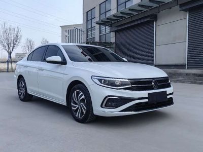 Volkswagen Bora, 2022 г., белый, 20 000 км Volkswagen Bora 2023 200TSI DSG комплектация «Чжисин»