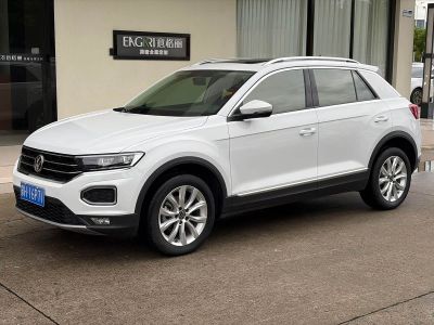 Volkswagen T-Roc, 2023 г., белый, 35 000 км Volkswagen T-Roc 2022 280TSI DSG одна ведущая ось Элита PLUS