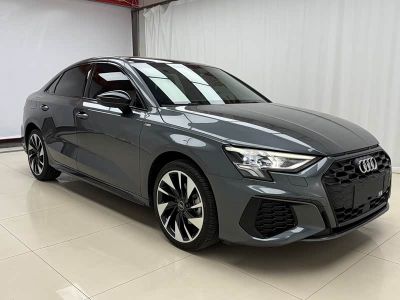 Audi A3, 2022 г., серебристый / серый, 39 000 км Audi A3, 2022 г., серебристый / серый, 48 000 км