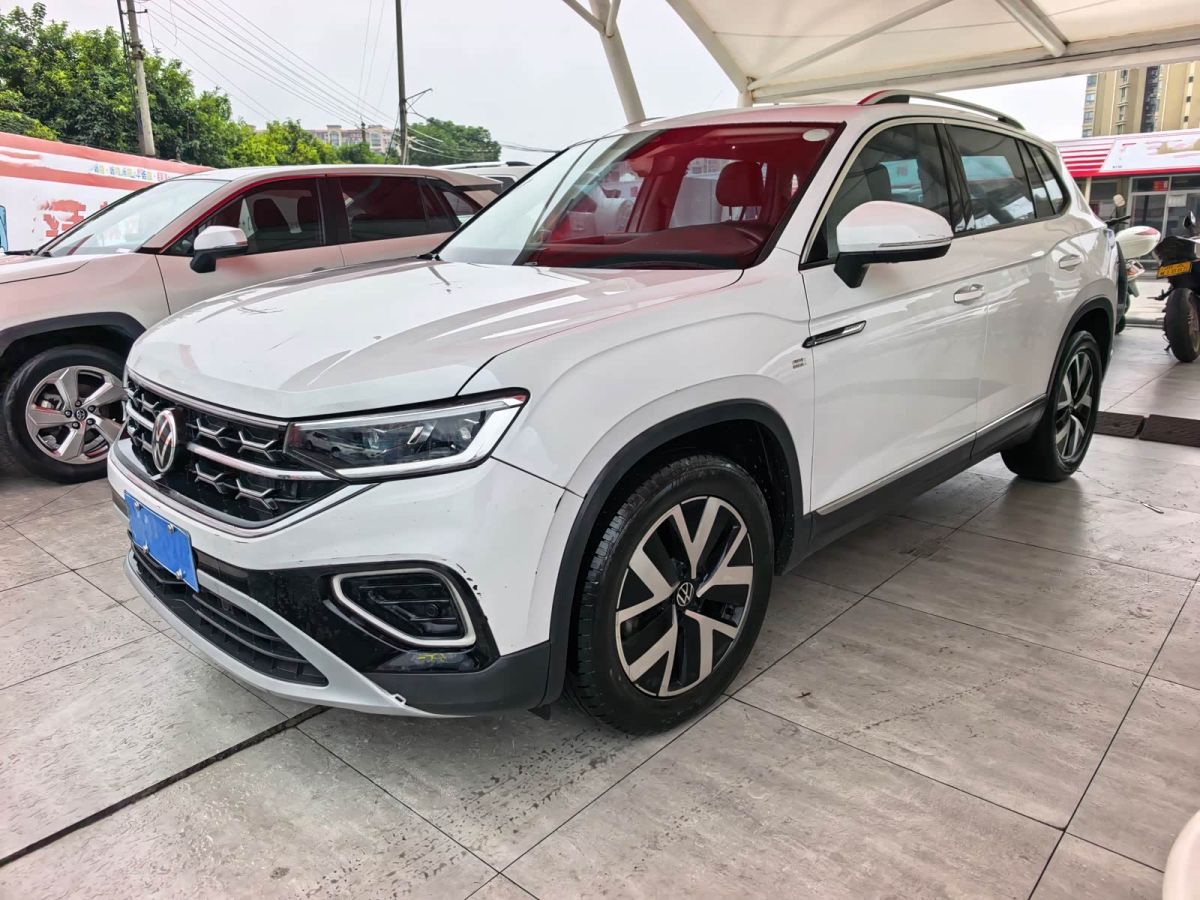 Volkswagen Tayron 2023 330TSI одна ведущая ось комплектация «Люкс Plus», исполнение «Цзиньцзе»