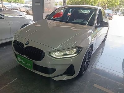 BMW 1 серия 2022 125i пакет M Sport, исполнение «Ночь»