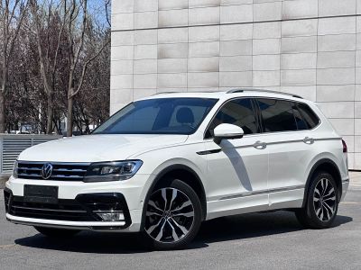 Volkswagen Tiguan L, 2021 г., белый, 58 000 км Volkswagen Tiguan L 2021 330TSI автомат одна ведущая ось R-Line комплектация «Юэсян»