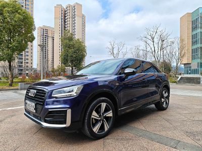 Audi 奥迪Q2L, 2021 г., шампань / коричневый, 51 000 км