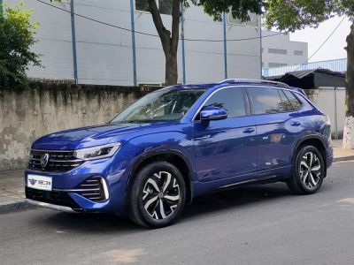 Volkswagen Tayron GTE, 2023 г., белый, 71 900 км Volkswagen Tayron GTE 2023 280TSI комплектация «Люкс Plus», исполнение «Цзиньцзе»