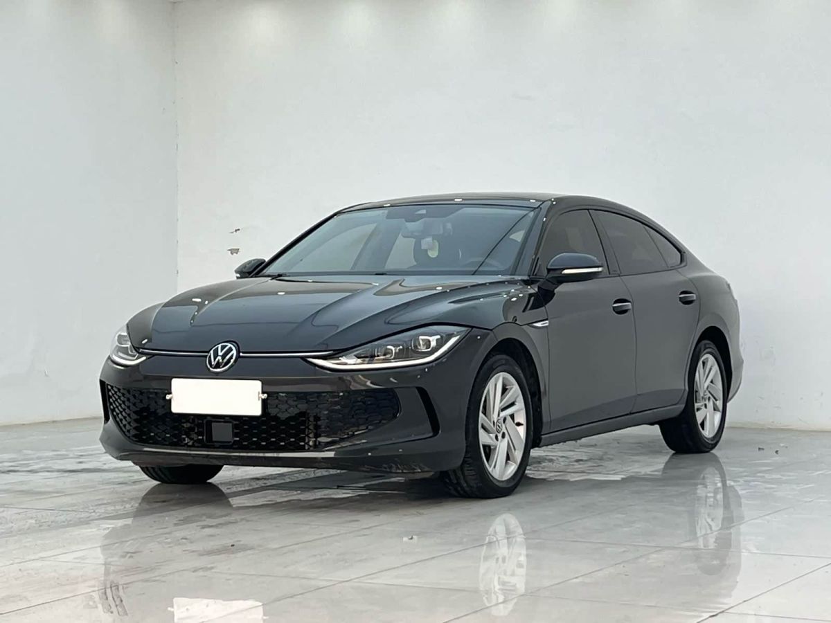 Volkswagen Lamando, 2023 г., чёрный, 48 000 км Volkswagen Lamando 2023 Lamando L 280TSI DSG комплектация «Жэла»