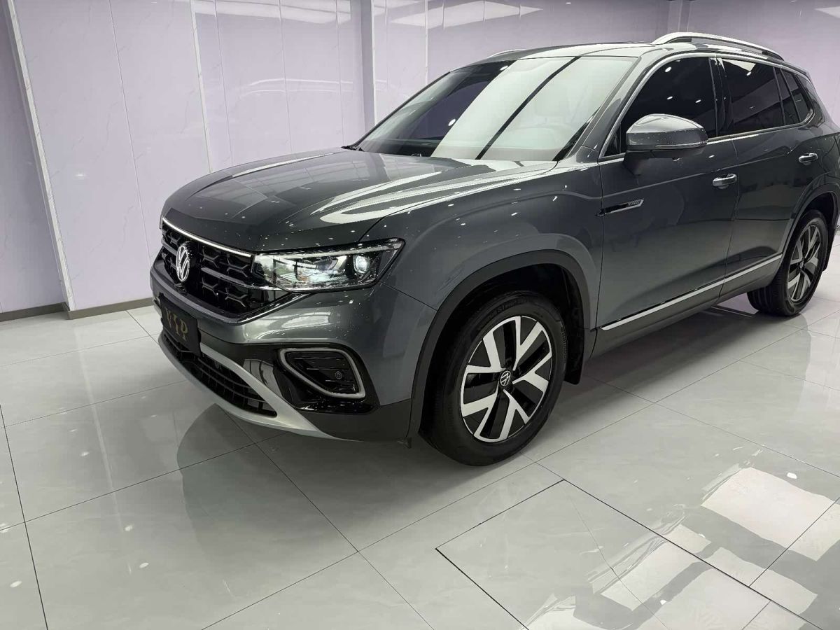 Volkswagen Tayron 2023 280TSI одна ведущая ось комплектация «Люкс Plus», исполнение «Цзиньцзе»