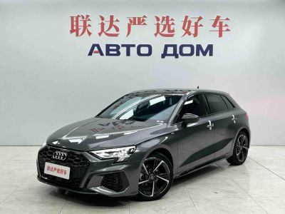 Audi A3, 2022 г., серебристый / серый, 32 000 км Audi A3, 2022 г., серебристый / серый, 33 800 км