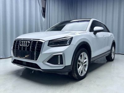 Audi Q2L, 2022 г., белый, 20 000 км Audi 奥迪Q2L, 2022 г., белый, 25 000 км