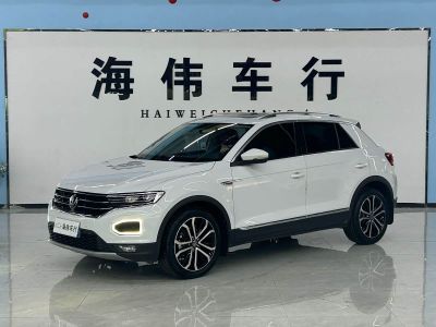 Volkswagen T-Roc, 2023 г., белый, 30 000 км Volkswagen T-Roc 2022 280TSI DSG одна ведущая ось Комфорт PLUS