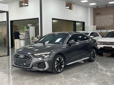 Audi A3, 2023 г., серебристый / серый, 50 000 км